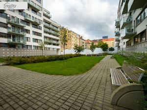 Pronájem bytu 1+kk, Praha - Holešovice, U měšťanského pivovaru, 36 m2