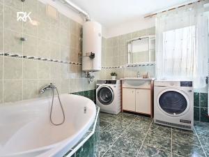 Prodej bytu 2+1, Kolín, Mikoláše Alše, 68 m2