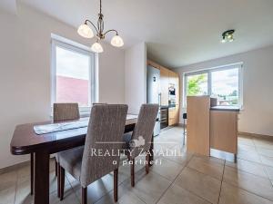 Prodej rodinného domu, Chvaletice, Budovatelů, 350 m2