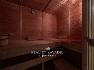 Prodej rodinného domu, Chvaletice, Budovatelů, 350 m2