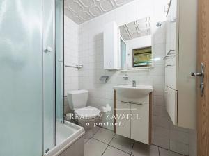 Prodej rodinného domu, Chvaletice, Budovatelů, 350 m2