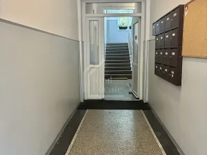 Pronájem bytu 2+kk, Praha - Vysočany, Špitálská, 57 m2