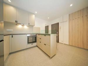 Pronájem bytu 2+kk, Praha - Řepy, Makovského, 56 m2