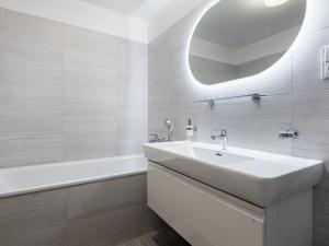 Pronájem bytu 4+kk, Praha - Karlín, Breitfeldova, 110 m2