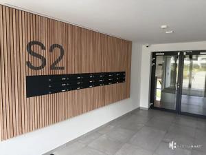 Pronájem bytu 1+kk, Praha - Hlubočepy, Kurandové, 33 m2