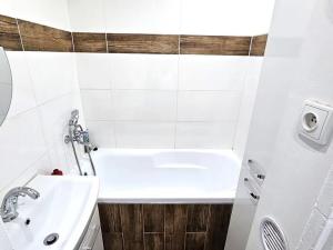 Pronájem bytu 3+1, Most, Jaroslava Vrchlického, 73 m2