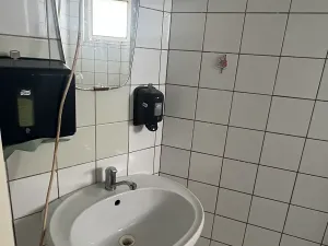 Pronájem obchodního prostoru, Holice, náměstí T. G. Masaryka, 37 m2