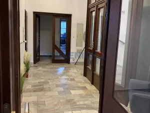 Pronájem kanceláře, České Budějovice, nám. Přemysla Otakara II., 38 m2