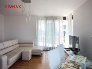 Pronájem bytu 3+kk, Praha - Žižkov, Ke kapslovně, 97 m2