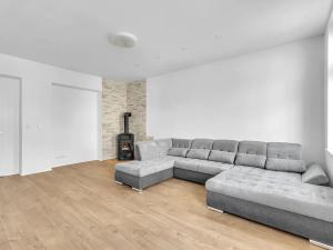 Pronájem bytu 2+1, Hradec Králové, Masarykovo náměstí, 67 m2