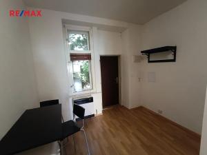 Pronájem bytu 1+1, Praha - Vyšehrad, Vratislavova, 36 m2