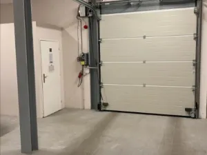 Pronájem garážového stání, Praha - Vinohrady, Záhřebská, 15 m2