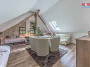 Prodej rodinného domu, Nová Paka - Štikov, 220 m2
