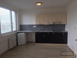Prodej bytu 1+kk, Praha - Záběhlice, Topolová, 31 m2