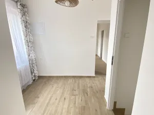 Pronájem rodinného domu, Holubice, Na Čapáku, 165 m2