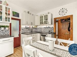 Prodej rodinného domu, Praha - Řepy, U boroviček, 401 m2