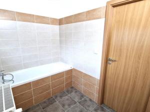 Prodej rodinného domu, Choťánky, Na Ohradě, 192 m2