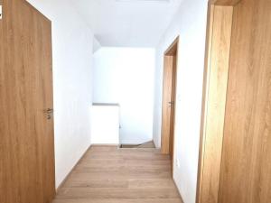 Prodej bytu 4+1, Choťánky, Na Ohradě, 96 m2