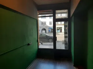 Pronájem obchodního prostoru, Prostějov, Žižkovo nám., 18 m2