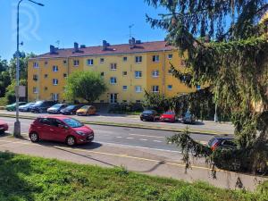 Pronájem bytu 2+kk, Praha - Podolí, Jeremenkova, 63 m2