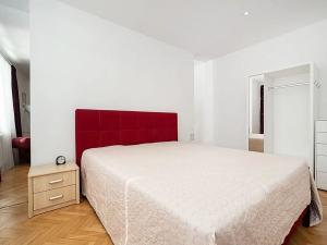 Pronájem bytu 2+kk, Praha - Střešovice, Za Pohořelcem, 66 m2
