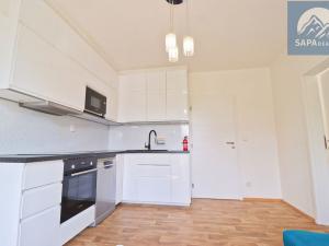 Prodej bytu 3+kk, Praha - Černý Most, Bryksova, 62 m2