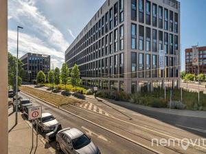 Pronájem bytu 1+1, Praha - Karlín, Sokolovská, 38 m2