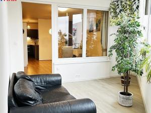 Pronájem bytu 2+kk, Praha - Horní Měcholupy, Modenská, 64 m2