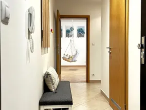 Pronájem bytu 2+kk, Praha - Horní Měcholupy, Modenská, 64 m2