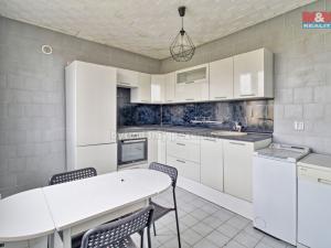 Pronájem bytu 2+1, Chomutov, Jirkovská, 61 m2