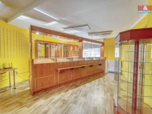 Pronájem obchodního prostoru, Kralovice, Masarykovo nám., 38 m2