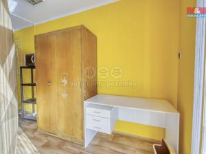 Pronájem obchodního prostoru, Kralovice, Masarykovo nám., 38 m2