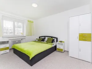 Pronájem bytu 2+1, Hradec Králové, Labská kotlina, 55 m2