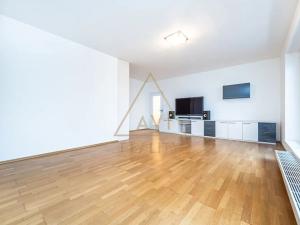 Pronájem bytu 3+1, Praha - Záběhlice, Hyacintová, 100 m2