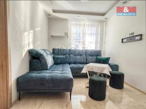 Prodej bytu 3+kk, Šestajovice, Komenského, 48 m2