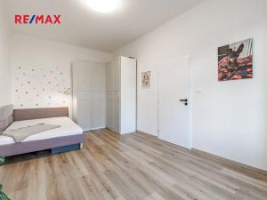 Pronájem bytu 3+kk, Praha - Libeň, Františka Kadlece, 61 m2