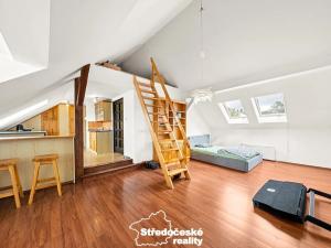 Prodej obchodního prostoru, Praha - Kolovraty, Mírová, 207 m2