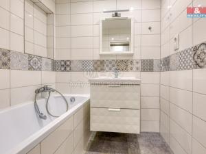 Prodej komerční nemovitosti, Plzeň, Masarykova, 65 m2