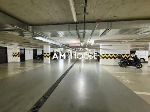 Pronájem garážového stání, Praha - Malešice, Nad úžlabinou, 15 m2