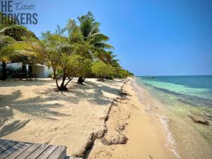 Prodej rodinného domu, Coxen Hole, Roatán, Honduras, 1022 m2