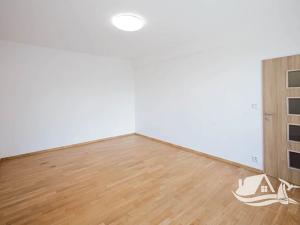 Prodej bytu 3+kk, Praha - Záběhlice, Velenovského, 85 m2