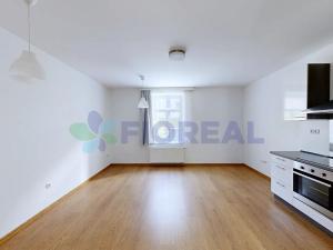 Pronájem bytu 2+kk, Praha - Kobylisy, Ke Stírce, 50 m2