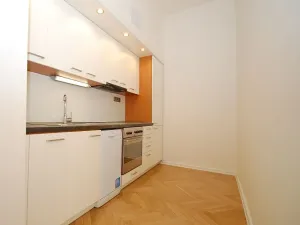 Pronájem kanceláře, Praha - Vinohrady, Mánesova, 386 m2