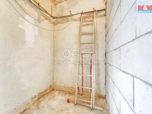 Pronájem výrobních prostor, Borovy, 168 m2