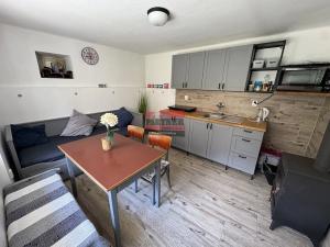 Prodej rodinného domu, Sedlec-Prčice, Sedlčanská, 41 m2