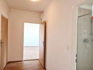 Pronájem bytu 2+kk, Liberec, Na Bídě, 48 m2