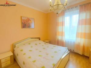 Prodej vily, Praha - Suchdol, 243 m2
