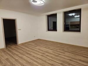 Pronájem bytu 3+kk, Uherské Hradiště, Tyršovo náměstí, 77 m2