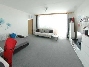 Prodej bytu 3+1, Plzeň, Toužimská, 74 m2