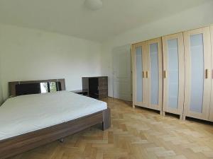 Pronájem bytu 2+1, Plzeň, Brožíkova, 62 m2